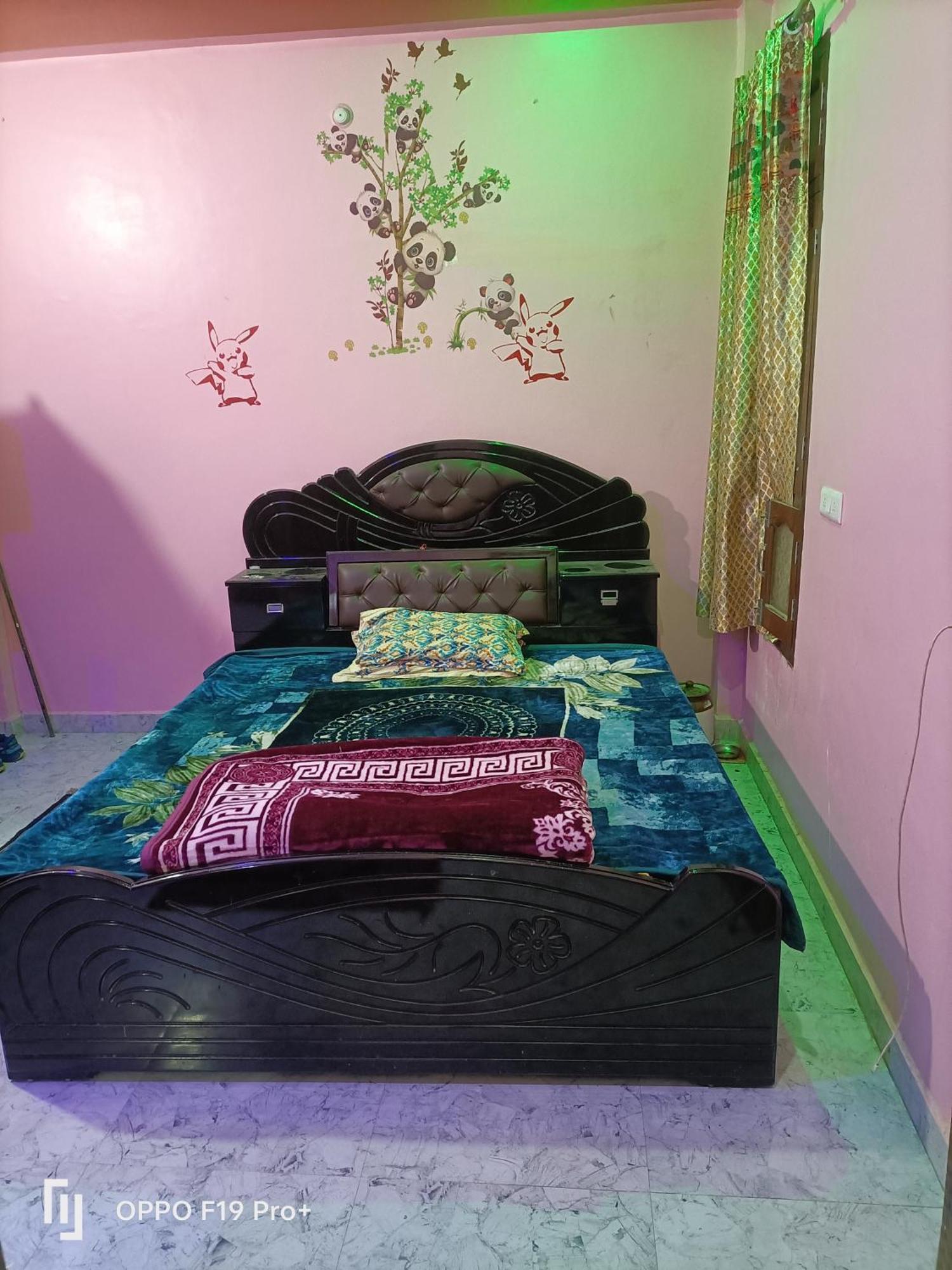Shri Ram Sharnam Hotel Ayodhya Eksteriør billede